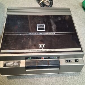 Automatic 2-Way VHS Rewinder - Gray
